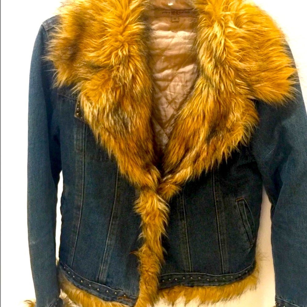GORGEOUS FAUX FUR JEAN JACKET ‼️❤️